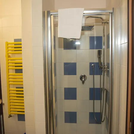 Vakantiehuis Libeccio With Shared Swimming Pool, At 200 Meters From The Beach, Solarium And Private Parking