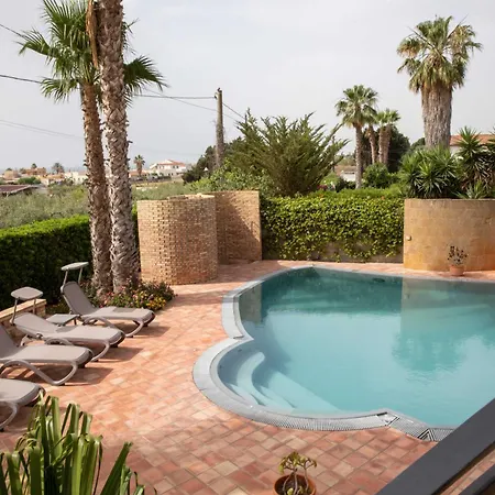 Vakantiehuis Libeccio With Shared Swimming Pool, At 200 Meters From The Beach, Solarium And Private Parking Avola