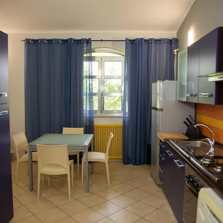 Vakantiehuis Libeccio With Shared Swimming Pool, At 200 Meters From The Beach, Solarium And Private Parking